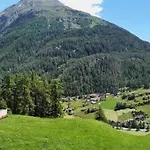 Klaus Hotel