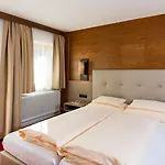Hotel Klaus 3*